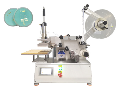 即食桃胶半自动平面贴标机